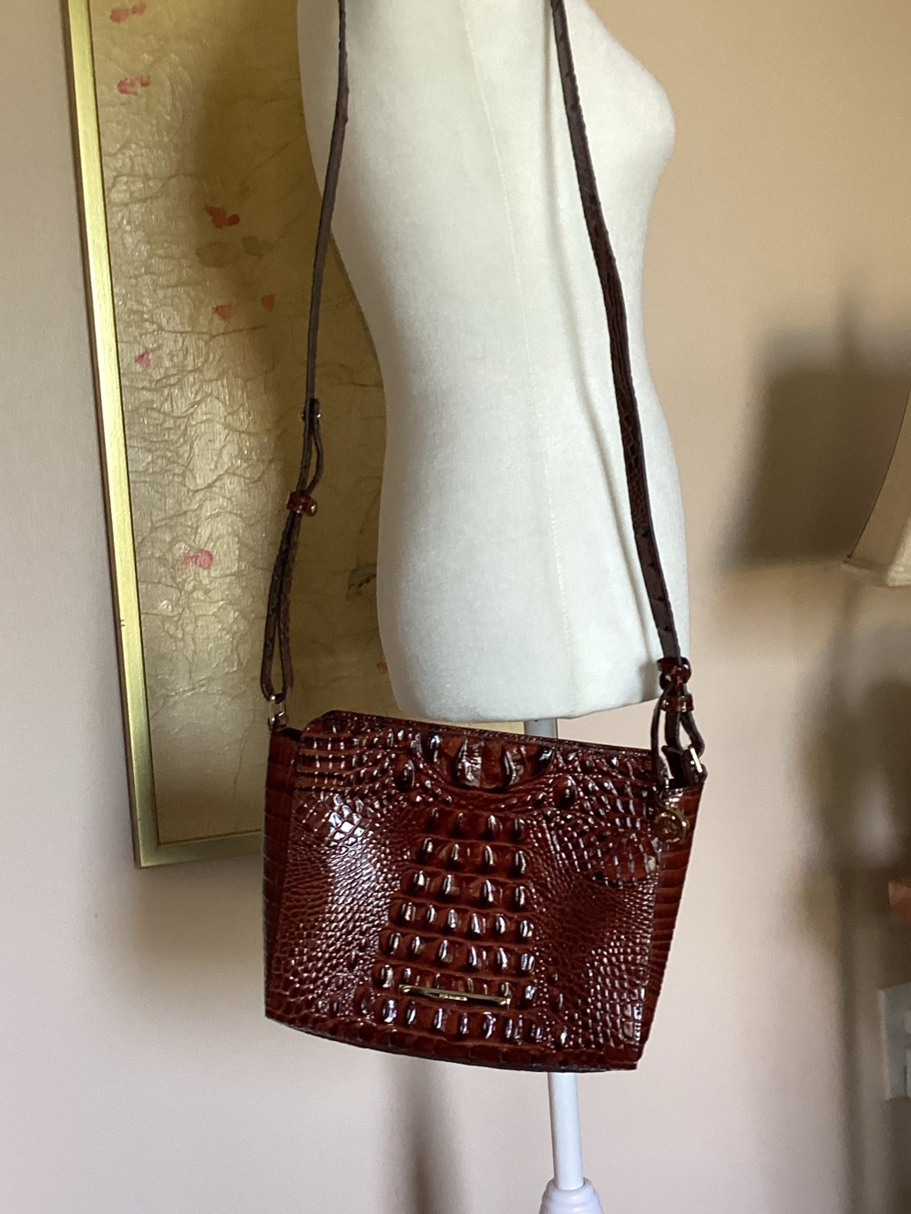 Brahmin Croc-Embossed Leather Crossbody Bag in Rich Chestnut